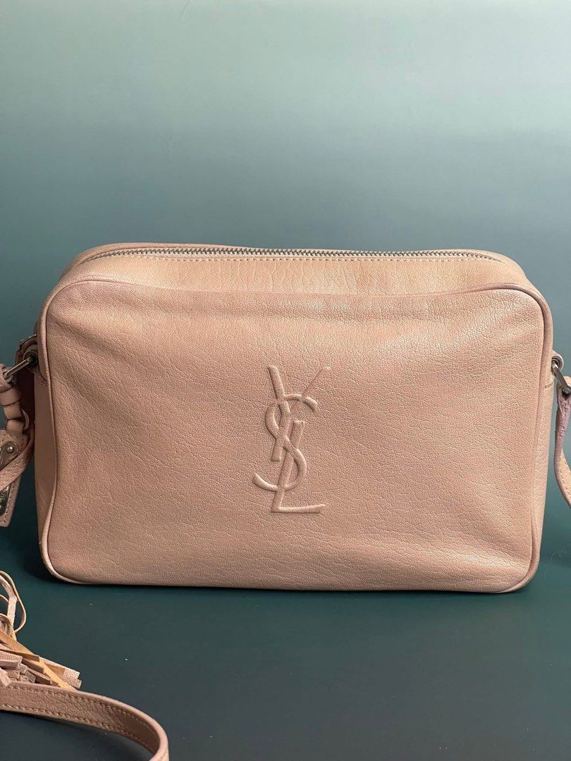 Authentic Ysl camera bag tassel (Category: Luxury Bags & Wallets) located in Quezon City. Submitted by jhaediah (Listing ID 1368112318, Image 2). Description: ❣️camera bagysl tassel Rank AB Inclusion: dustbag code 16 .