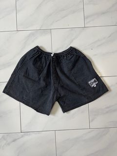 (Category: ) located in . Submitted by vtg.thrift (Listing ID 1368135283, Image 1). Description: .