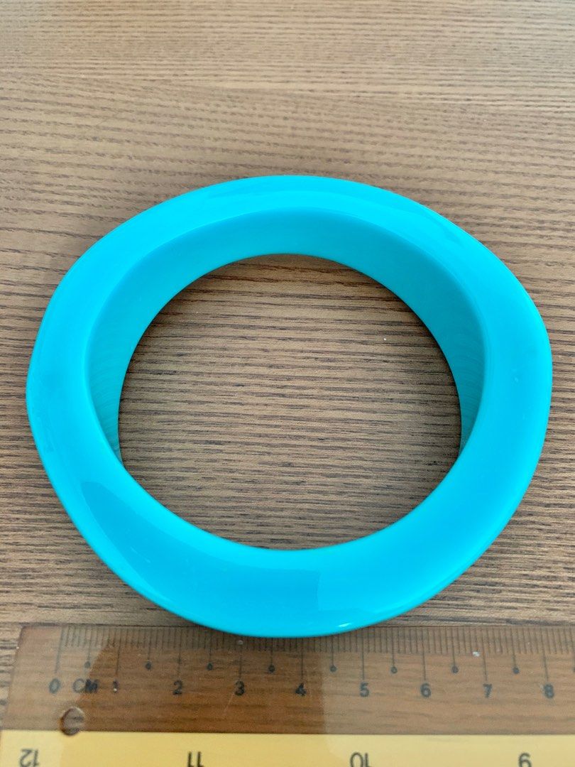 Bangles / Bracelets (Category: Bracelets) located in Singapore. Submitted by molokobliss (Listing ID 1368126423, Image 2). Description: Decluttering! NOT FOR FUSSY BUYERS! ALL MUST GO! Make a friendly offer to take them all! .