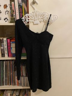 (Category: ) located in . Submitted by dxblng (Listing ID 1368162050, Image 1). Description: .