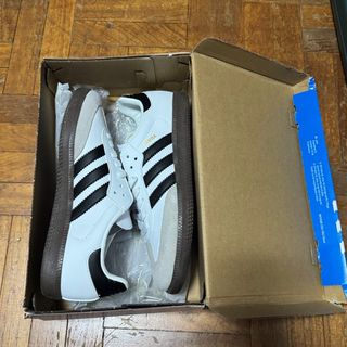 (Category: ) located in . Submitted by minulle (Listing ID 1368151433, Image 1). Description: .