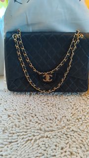 (Category: ) located in . Submitted by lilysluxurycollections (Listing ID 1368090951, Image 1). Description: .