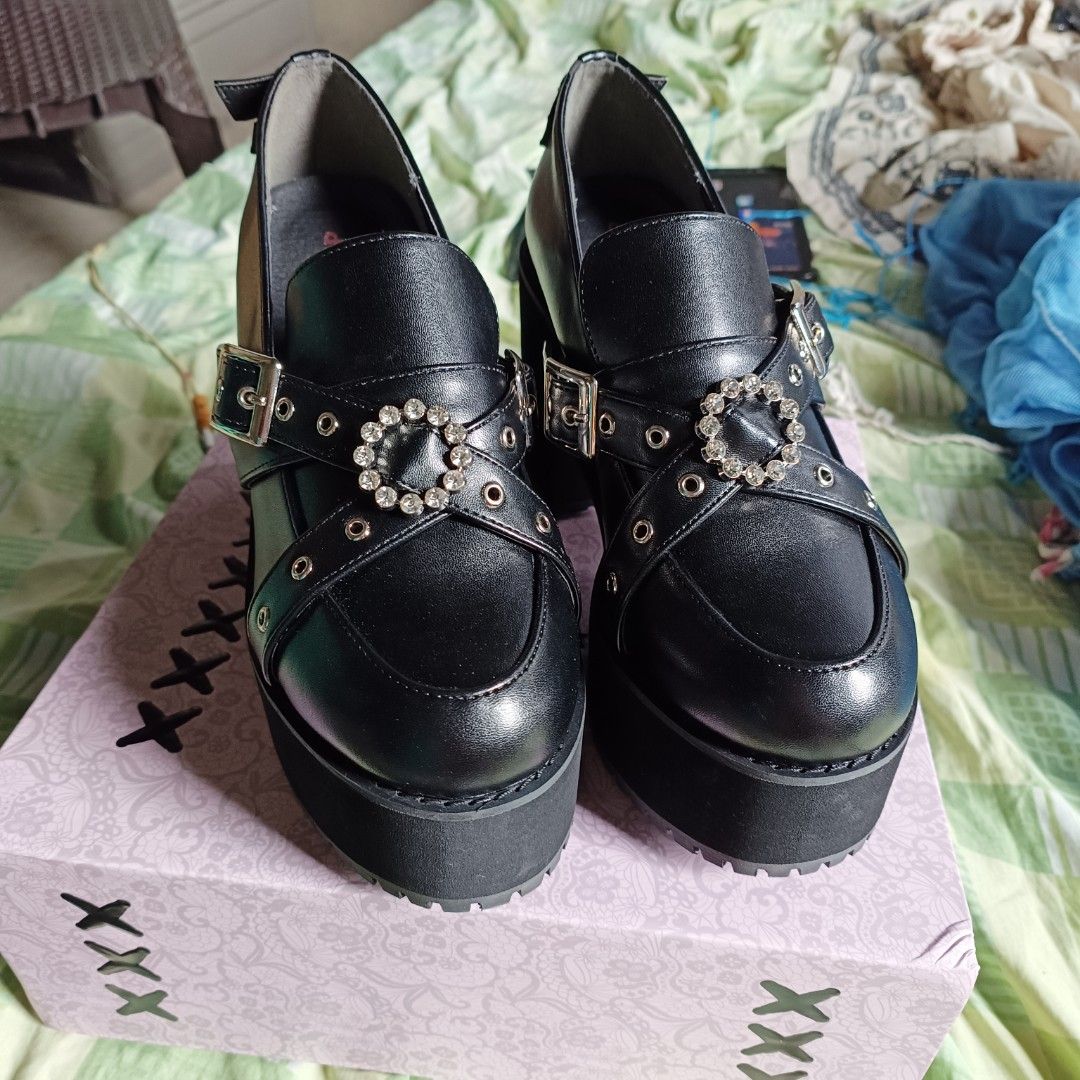Cheleap Jirai kei shoes (Category: Loafers) located in Abulug. Submitted by lowrain22 (Listing ID 1368160073, Image 1). Description: Brand new! never used! size is L fits 24.5 cm rfs: does not fit me.