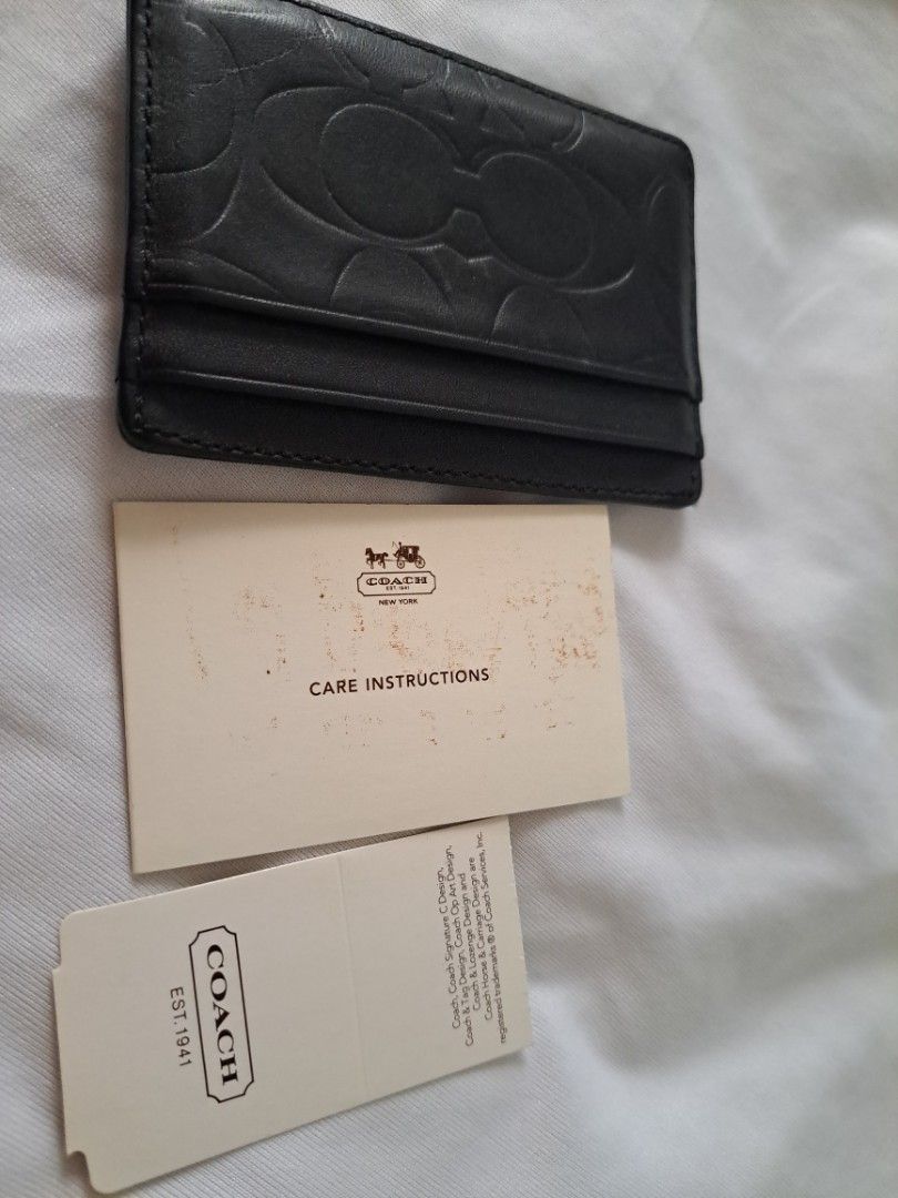 Coach Billfold Money Clip (Category: Luxury Bags & Wallets) located in Caloocan City. Submitted by fifthfloorfinds (Listing ID 1368104049, Image 3). Description: .