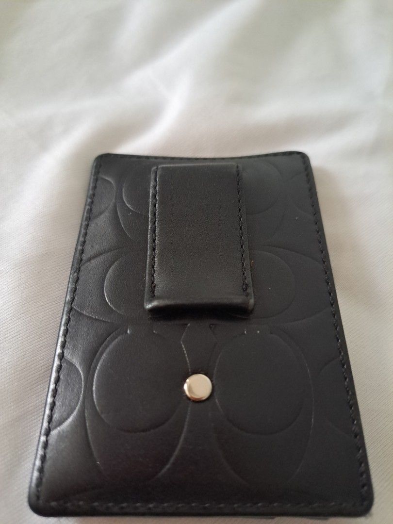 Coach Billfold Money Clip (Category: Luxury Bags & Wallets) located in Caloocan City. Submitted by fifthfloorfinds (Listing ID 1368104049, Image 1). Description: .