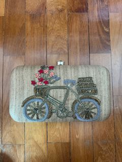 (Category: ) located in . Submitted by girlykc (Listing ID 1368117430, Image 1). Description: .