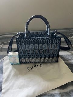 （分類：）位於 。 由 pinky9526 提交（商品編號 1368102638，圖片 1）。簡介： 。