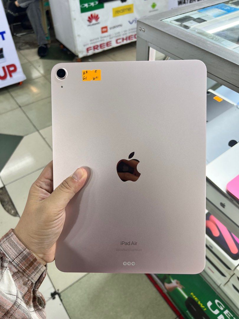 iPad Air 5 64GB Wifi Only No Issue (Category: iPad) located in Pasig City. Submitted by fairgadgetshop (Listing ID 1368194127, Image 1). Description: Buy • Sell • Trade • Swap Legit Seller w/ Physical Store Mabilis Kausap / Pass sa Scammer RFS: Buy and Sell 😊 Installment via Credit Card, GGives, Gcredit, SPaylater and Billease with additional interest We accepting Brandnew or Secondhand iPad Air 5 64GB Wifi Only No Issue Working Truetone/fingerp