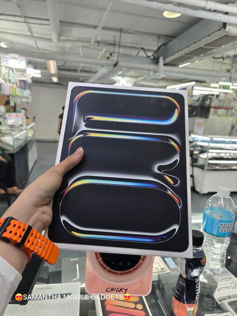 Ipad Pro M4 13inches 512gb Wifi Only (Category: iPad) located in Manila. Submitted by lenweltong05295 (Listing ID 1368115706, Image 2). Description: Ipad Pro M4 13inches 512gb Wifi Only Brandnew Sealed with Warranty Onhand Stock.