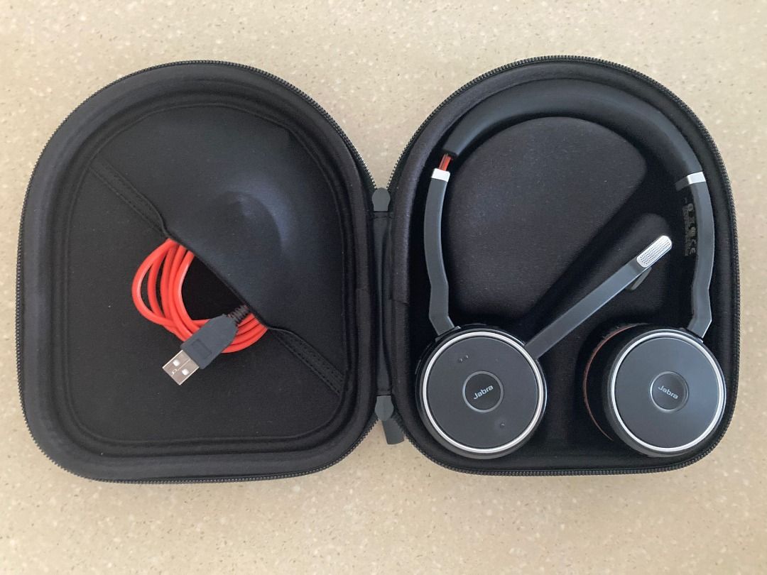 Jabra Evolve 75 headphones (Category: Headphones & Headsets) located in Singapore. Submitted by shawnchanwj (Listing ID 1368129554, Image 1). Description: Head Cushion is slightly worn, replacements available on (S)hopee for $4 Key Features: Active Noise Cancellation (ANC) Dual Bluetooth® connectivity (connect to 2 devices at once) Wireless range: up to 30 meters (100 feet) Battery life: up to 18 hours talk time HD voice and quality speakers for 