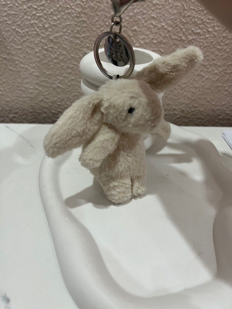 Jellycat bunny rabbit keychain dupe (Category: Character Goods) located in Cainta. Submitted by frannyyu (Listing ID 1368117534, Image 1). Description: - Dm for more information - 10/10 condition - Can wash 💵: gcash, bank transfer 🚛: lalamove, grab, j&t, etc. .