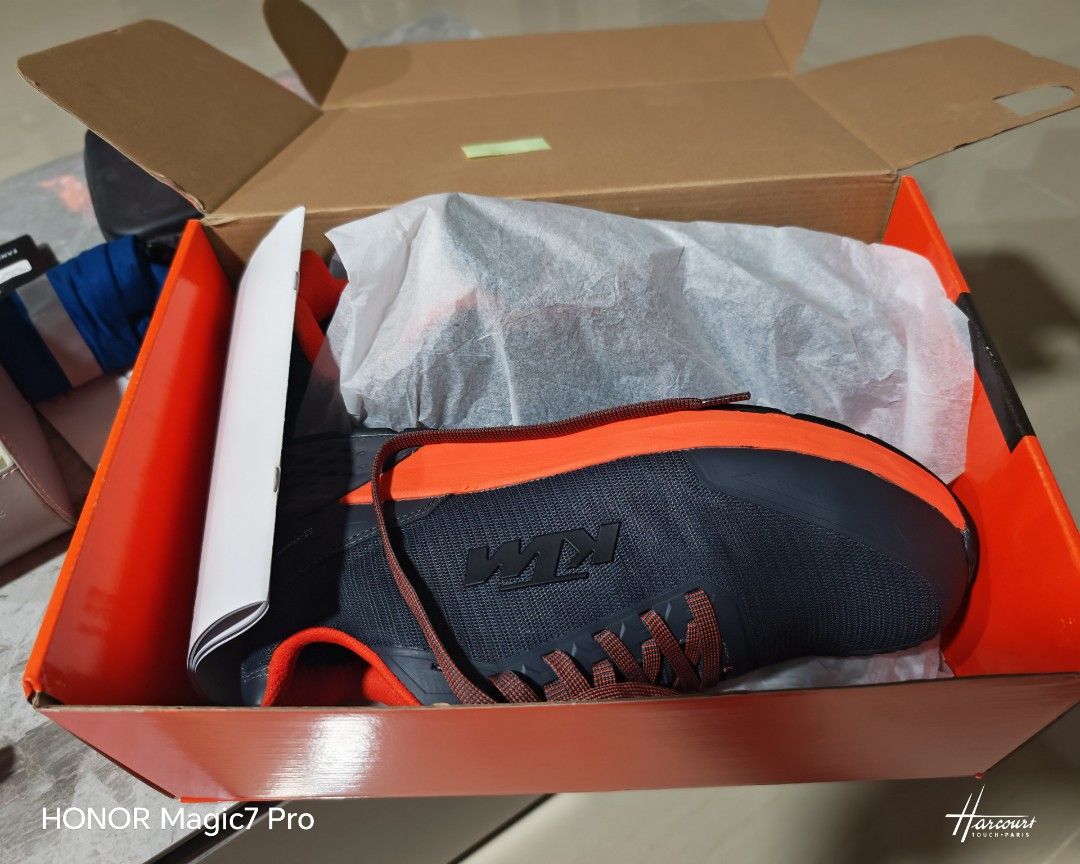 KTM shoes (Category: Motorcycle Apparel) located in Singapore. Submitted by babalicious (Listing ID 1368189708, Image 3). Description: Mechanic Shoes Ref: 3PW24004180X Product Features: Water repellent, Water repellent Product Information: S3 SRC certified safety shoes Metal-free Textile penetration protection Slip-resistant PU outsole Antistatic sole Fiberglass toe cap Material: 17% Polyurethane, 83% Synthetic Textile BNIB size is 12/47 RFS/Chan