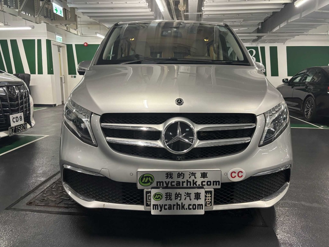 Mercedes-Benz V260 Auto62864836445698111