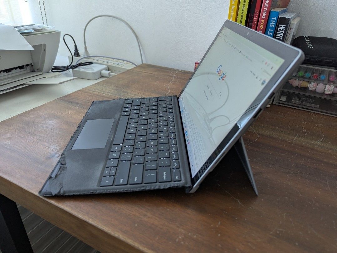 Microsoft Surface Pro 6 (Category: Laptops & Notebooks) located in Mandaluyong City. Submitted by rgt1982 (Listing ID 1368103399, Image 2). Description: Microsoft Surface Pro 6 8th Gen Intel Core i5 Processor 128 GB 8 GB RAM complete with box still looks new bought in 2019 only problems are the touch screen and battery life type cover included, works perfectly, except that it looks worn out already (as seen in the picture) negotiable RFS: upgrade