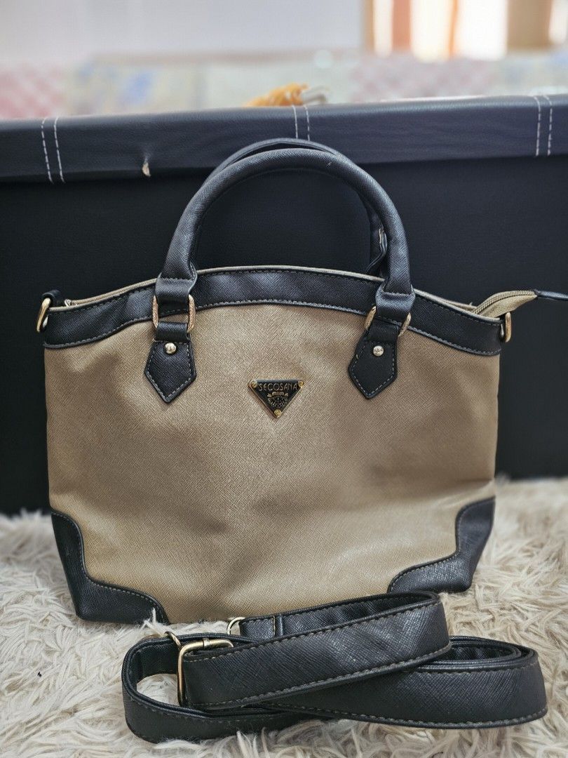 Original Secosana large size with sling (Category: Luxury Bags & Wallets) located in San Pablo. Submitted by anicahclosetonlineshop (Listing ID 1368118150, Image 1). Description: Secosana Bag with sling Like New Zipper Closure 1 zipper pocket inside 2 open pocket inside Payment first through gcash and bank transfer Shipping via jnt and orange app.