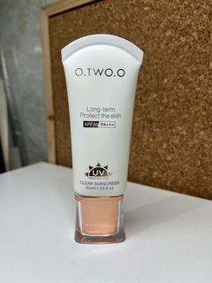 O.TWO.O Clear Sunscreen SPF 30 PA +++