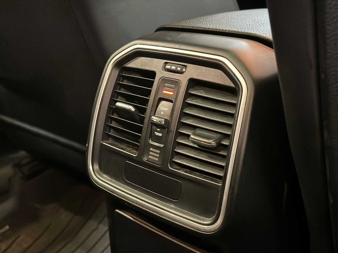 Porsche MACAN 2.0 Automatic498310070928025607