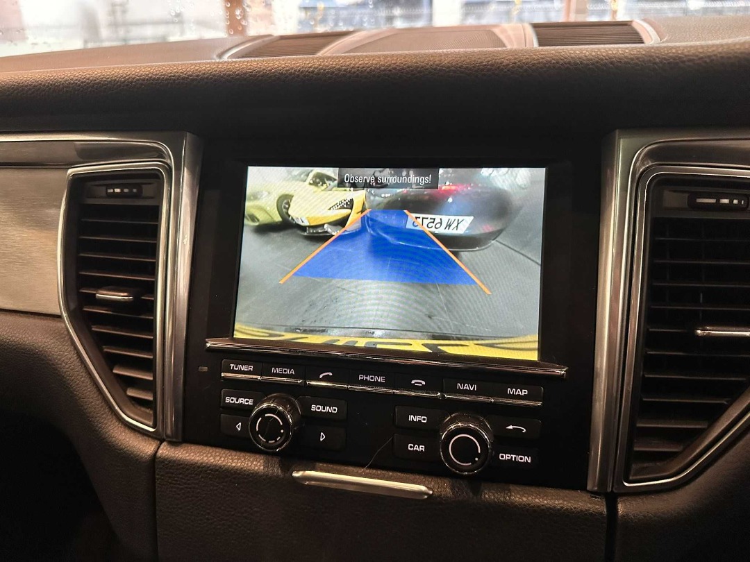 Porsche MACAN 2.0 Automatic498310070928025608