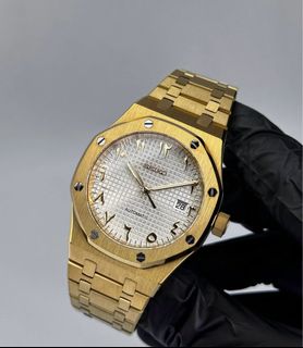 (Category: ) located in . Submitted by humblewatchmodder (Listing ID 1368070496, Image 1). Description: .