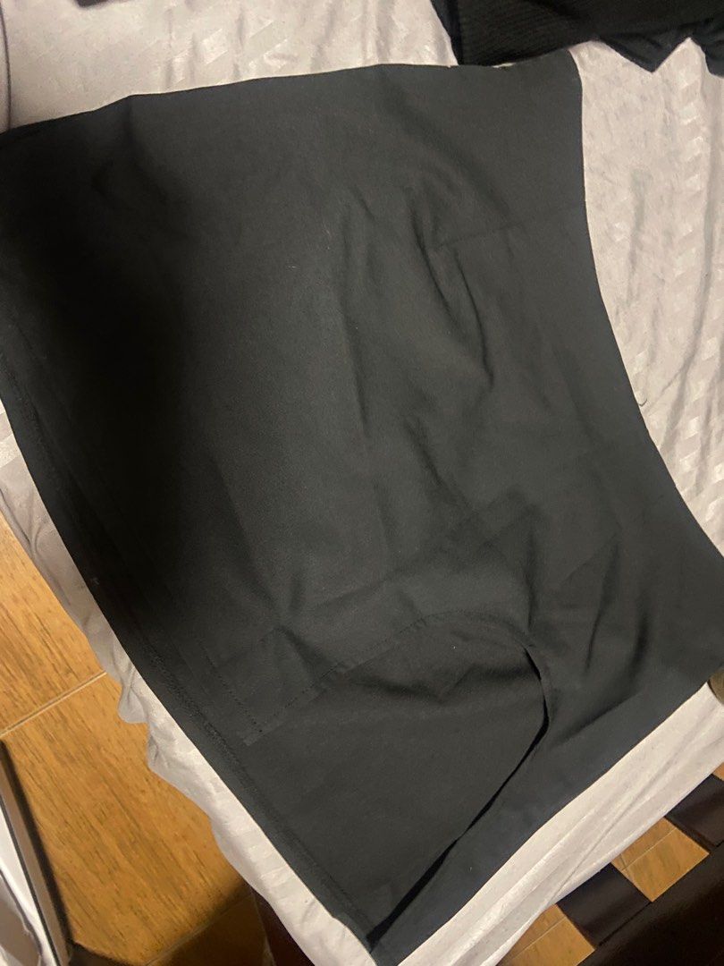 Solado Low Waist Mini Skirt (Category: Skirts) located in Pasig City. Submitted by jamzdot (Listing ID 1368166556, Image 1). Description: Brand new (never used) .