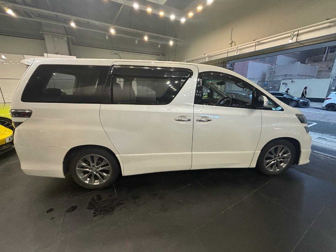 Toyota VELLFIRE 2.4 Auto62866876231939114