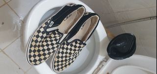 (Category: ) located in . Submitted by gars69 (Listing ID 1368069331, Image 1). Description: .
