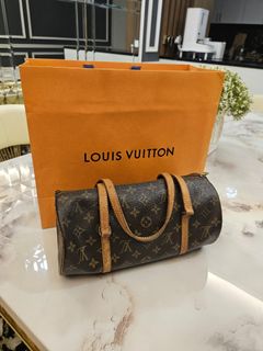 (Category: ) located in . Submitted by prettyinpreloved.my (Listing ID 1372326276, Image 1). Description: .
