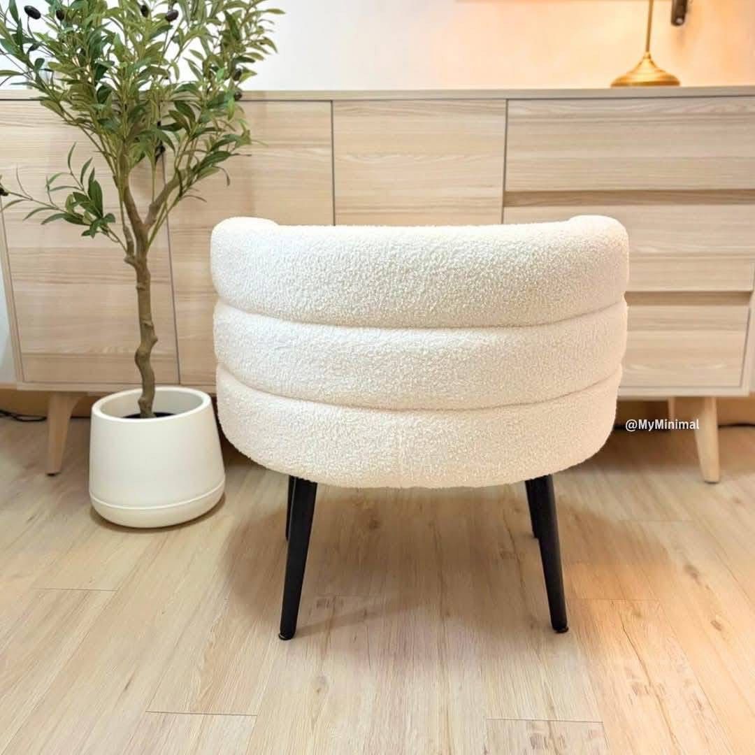 Accent Chair Make up chair (Category: Sofas) located in Manila. Submitted by zelhairextension (Listing ID 1372352031, Image 2). Description: Marami po stocks PM.