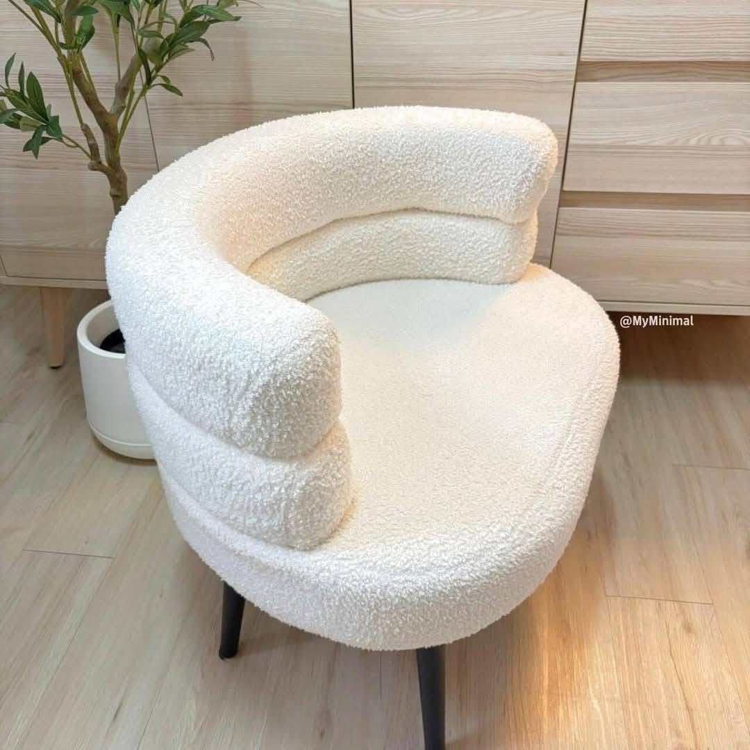 Accent Chair Make up chair (Category: Sofas) located in Manila. Submitted by zelhairextension (Listing ID 1372352031, Image 3). Description: Marami po stocks PM.