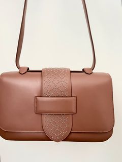 （分類：）位於 。 由 dileung 提交（商品編號 1372361801，圖片 1）。簡介： 。