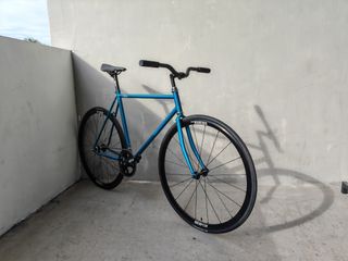(Category: ) located in . Submitted by pro_bicycle_sg (Listing ID 1372441113, Image 1). Description: .