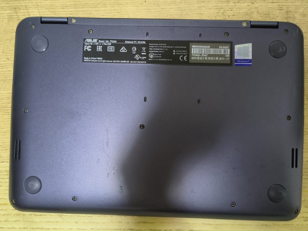 Asus TP203N (Category: Laptops & Notebooks) located in Singapore. Submitted by winhw (Listing ID 1372423099, Image 2). Description: Celeron processor 4 gb ram(cannot add more ram) 500 gb hdd foldable touchscreen windows 10 activated.