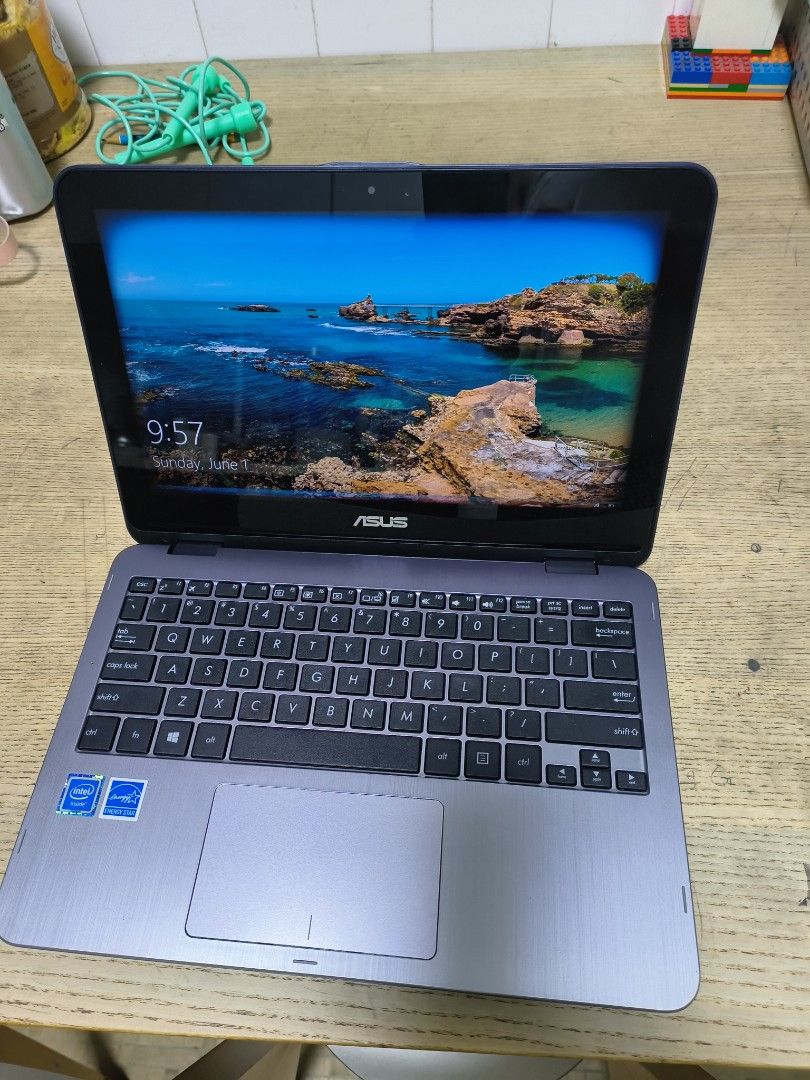 Asus TP203N (Category: Laptops & Notebooks) located in Singapore. Submitted by winhw (Listing ID 1372423099, Image 1). Description: Celeron processor 4 gb ram(cannot add more ram) 500 gb hdd foldable touchscreen windows 10 activated.