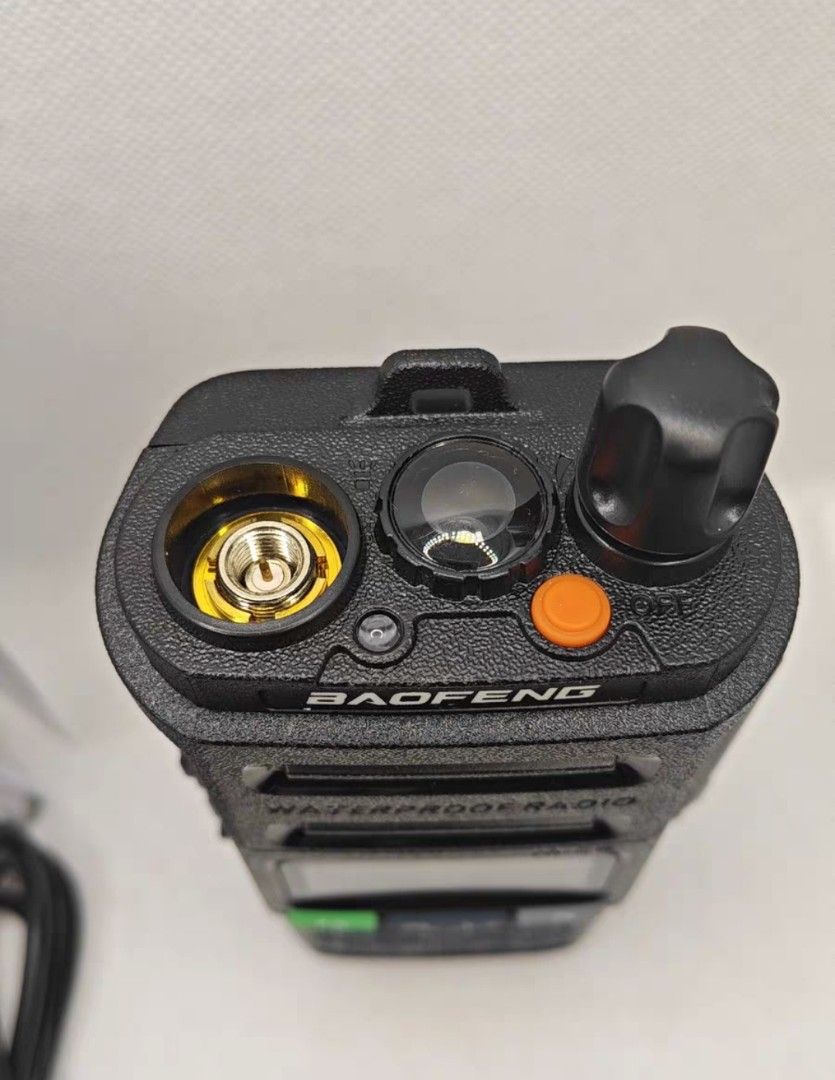 Baofeng UV-9R PRO Waterproof Walkie talkie (Category: Walkie-Talkie) located in Singapore. Submitted by shengkit88 (Listing ID 1372312405, Image 3). Description: Frequency: 136-174MHz 400-520MHz.