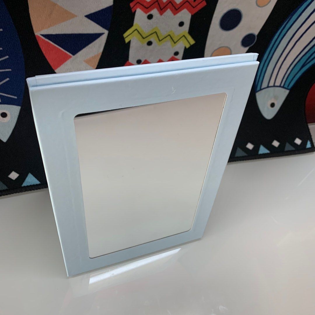 Big Foldable Mirror (Category: Mirrors) located in Manila. Submitted by urbanwear (Listing ID 1372399489, Image 3). Description: .
