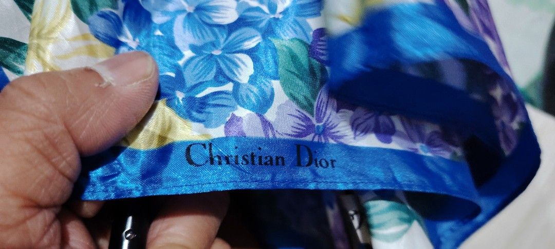 Christian Dior (Category: Umbrellas) located in Polomolok. Submitted by dkljapansurplus (Listing ID 1372420259, Image 2). Description: Christian Dior folded umbrella Good condition mula japan Freeshipping.
