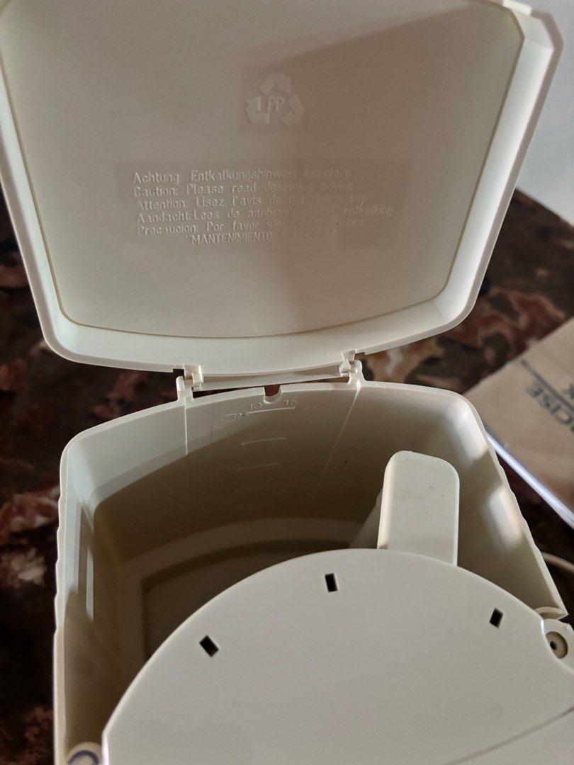 Coffee machine (Category: Coffee Machines & Makers) located in Singapore. Submitted by andrewtime (Listing ID 1372287484, Image 3). Description: Self collect at woodland s .