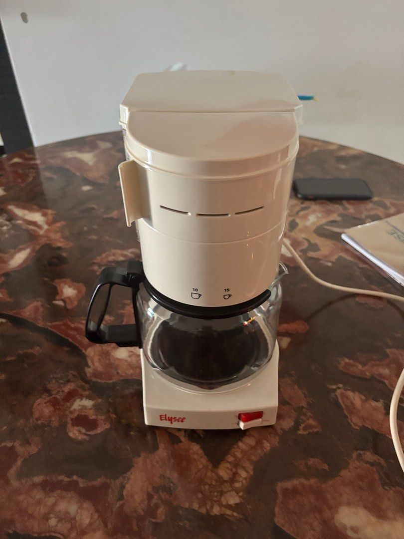 Coffee machine (Category: Coffee Machines & Makers) located in Singapore. Submitted by andrewtime (Listing ID 1372287484, Image 1). Description: Self collect at woodland s .