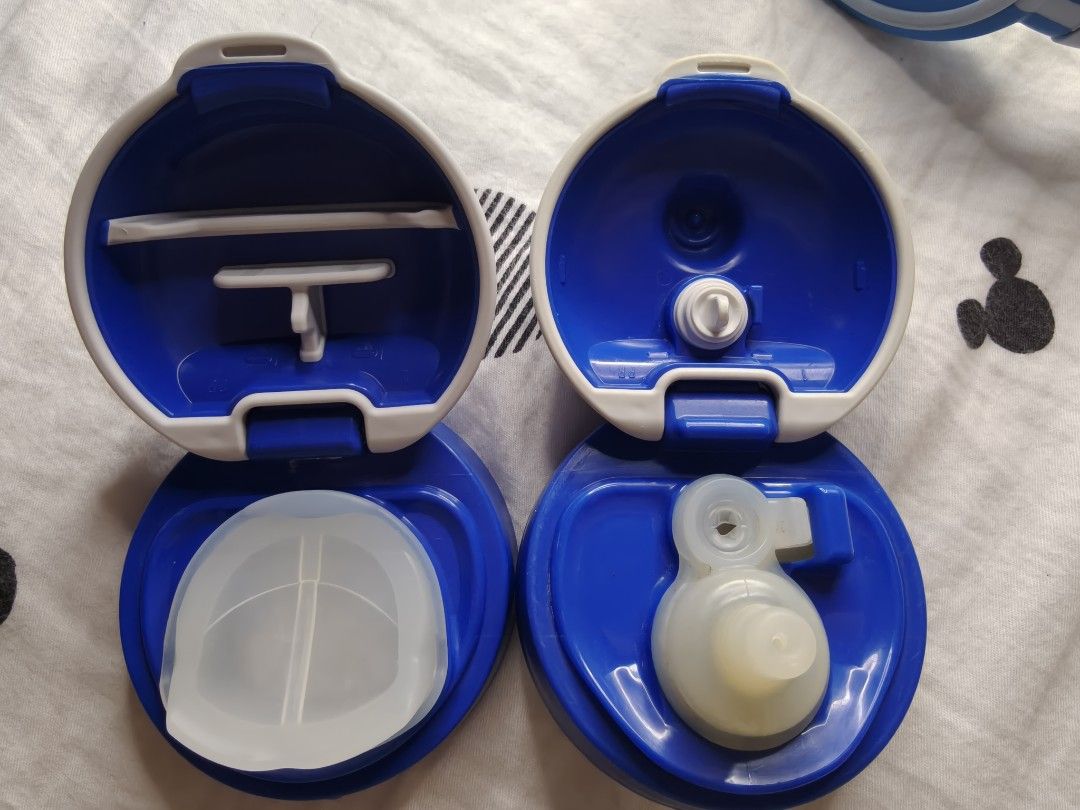 由 littlesun0728 (刊登 ID 1372426095，圖片 2) 提交，位於 台南市 (Tainan) 的 Combi康貝🫧🥤樂可杯200ml學習杯第二階段配件未使用2手杯身及吸管配件 (類別：母乳及奶瓶)，說明：附2個配件 左邊的未使用過 右邊為2手。