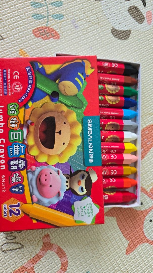 Crayons (Category: Other Stationery & Craft) located in Singapore. Submitted by abelnr (Listing ID 1372297701, Image 3). Description: Let me know which one u need. Or take all for $15.