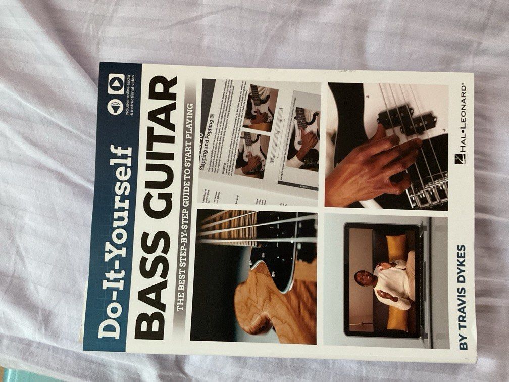 Do it yourself Bass Guitar （分類：教科書）位於 Hong Kong。 由 georgechoy2019 提交（商品編號 1372284081，圖片 1）。簡介： In great condition。