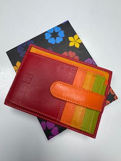 （分類：）位於 。 由 zettyj 提交（商品編號 1372414581，圖片 1）。簡介： 。