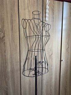 (Category: ) located in . Submitted by shopwithad (Listing ID 1372363574, Image 1). Description: .
