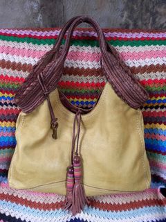 (Kategori: ) berada di . Dikirim oleh nya_thriftshop (ID iklan 1370471473, Gambar 1). Deskripsi: .