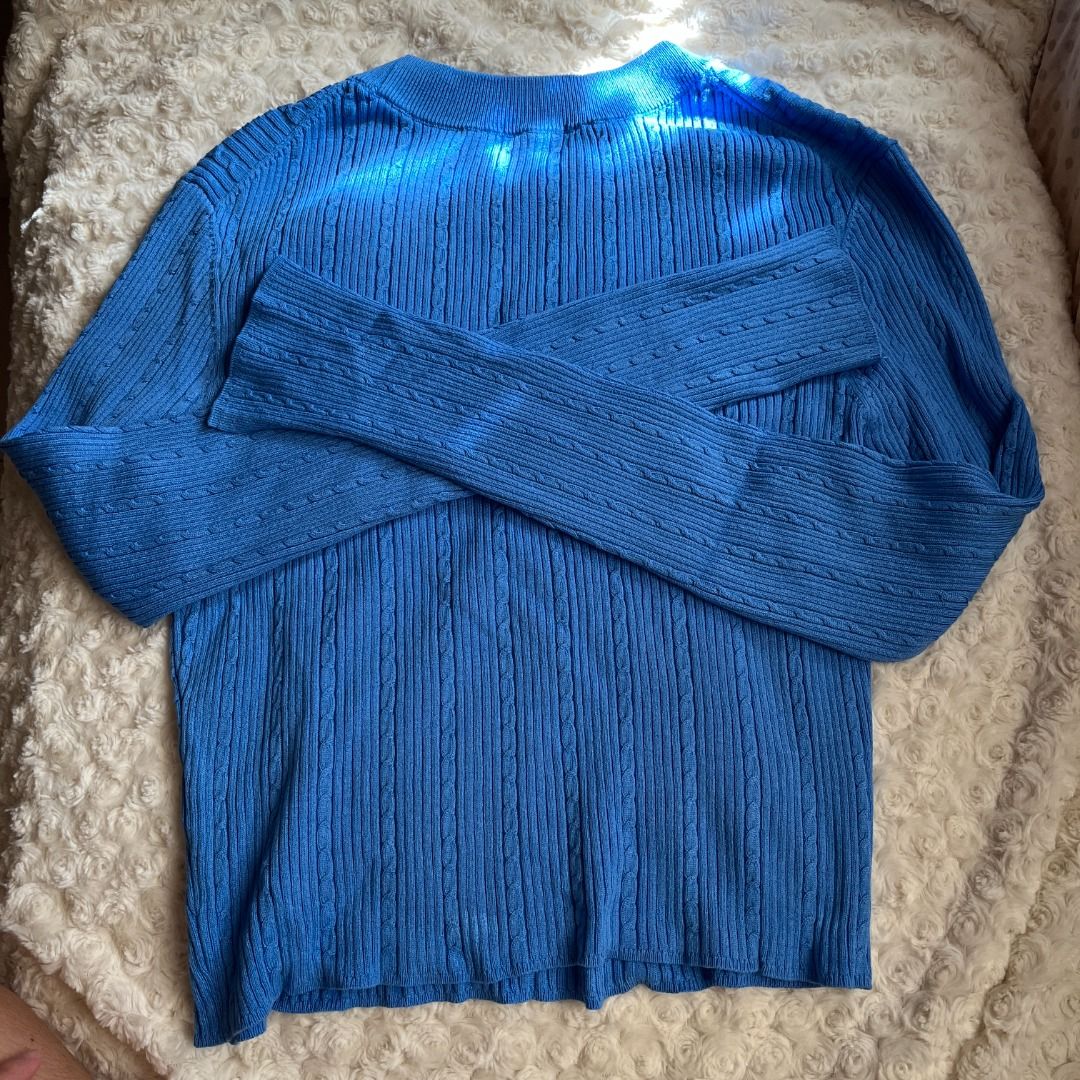 GU Knitted Sweater (Category: Longsleeves) located in Muntinlupa City. Submitted by _2nds (Listing ID 1372293545, Image 2). Description: - washed but never used - GU brand - bought in Japan - size large but can fit to S to L Frames (I'm small size) - stretchable - knitted material - RFS: decluttering - Shipping c/o of the Buyer - Location: Alabang and Binan Laguna - Last Price Posted; No lowballers.