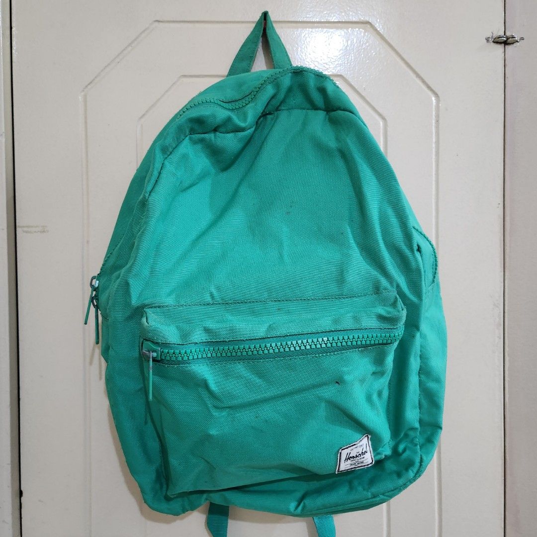 Hershel Green Backpack (Category: Backpacks) located in Caloocan City. Submitted by my_things (Listing ID 1372338755, Image 1). Description: - bought from either The Travel Club PH or Bratpack PH - with pen marks, stains and fluff.