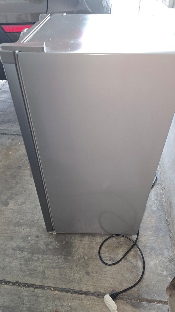 Hisense 3.2 Cu. Ft Refrigerator (Category: Refrigerators and Freezers) located in Manila. Submitted by princesssugarrush (Listing ID 1372275747, Image 1). Description: Hisense Refrigerator RS-12DR4S 3.2 cu.ft rfs: decluttering.