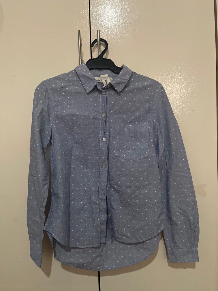 H&M button down top (Category: Longsleeves) located in Paranaque City. Submitted by msgvill (Listing ID 1372306593, Image 1). Description: Polka dotted With minimal mark.