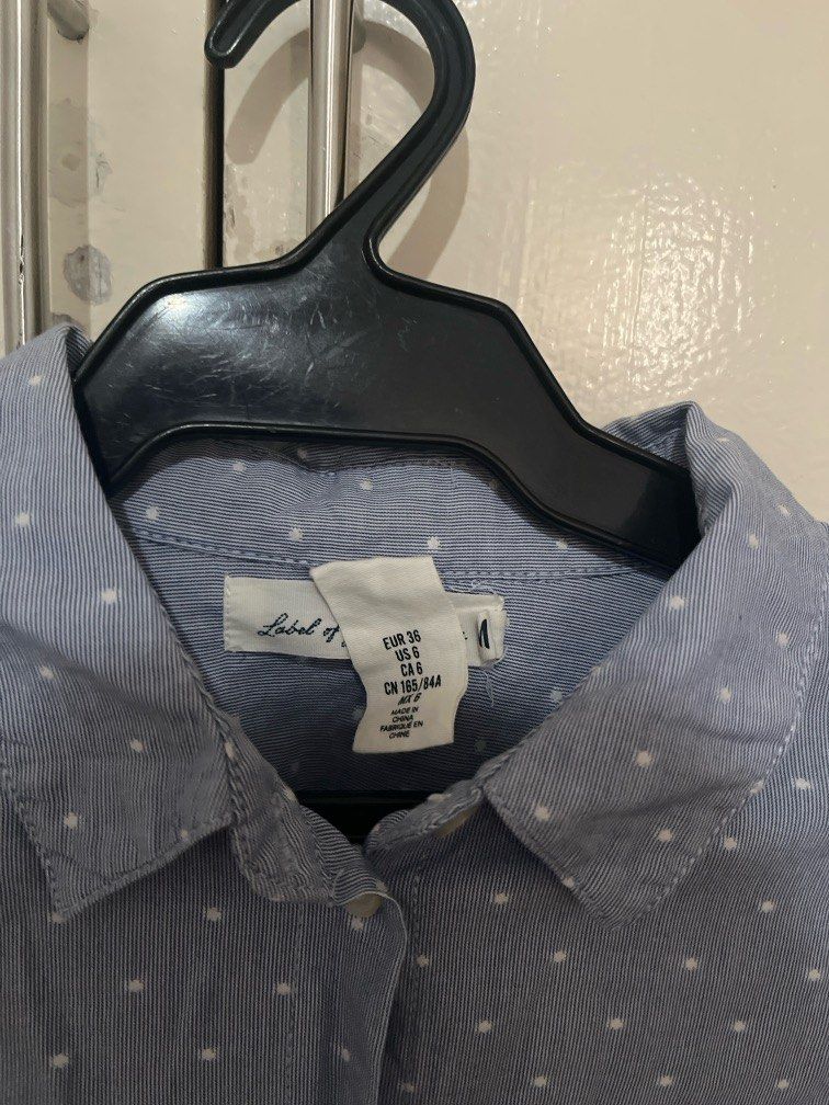 H&M button down top (Category: Longsleeves) located in Paranaque City. Submitted by msgvill (Listing ID 1372306593, Image 2). Description: Polka dotted With minimal mark.