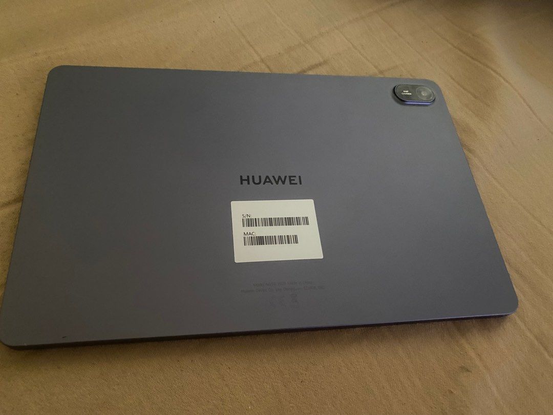 Huawei Matepad SE 11” (Category: Android) located in Manila. Submitted by theangelicdevil (Listing ID 1372293168, Image 3). Description: Lightly used Huawei Matepad SE 11”. Ginamit lang to study for Board Exam. Don’t use tablets for everyday use so ibenta ko nalang. Meet up only, SM Sta Rosa, Waltermart Balibago, Central Mall Biñan, etc. Around Sta. Rosa/Biñan area only. .